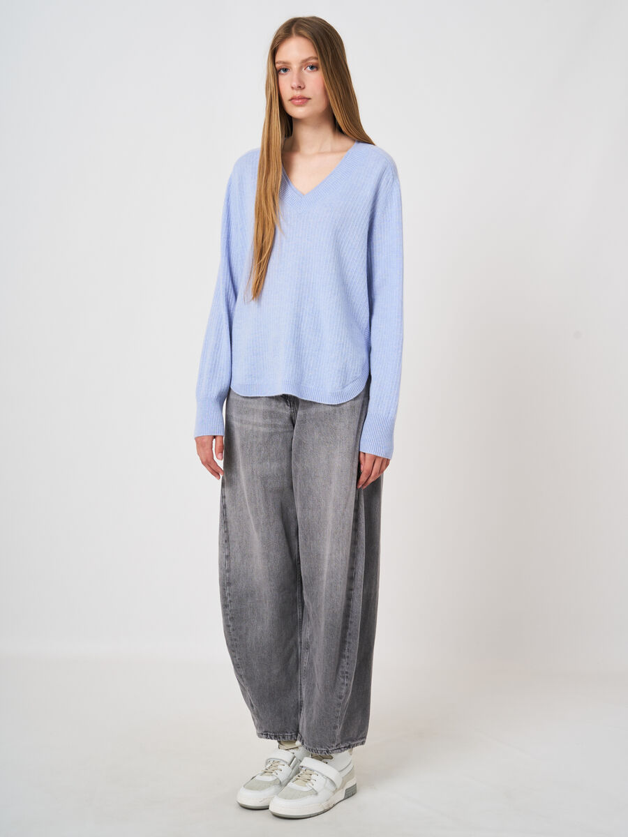 Organic Cashmere V-Neck Sweater with Refined Neckline image number 4