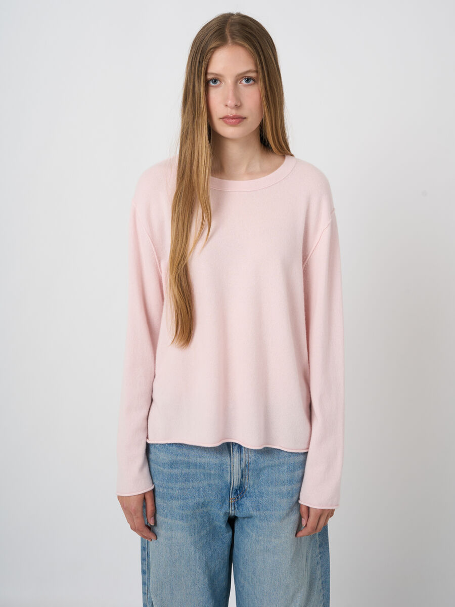 Fine-Knit Organic Cashmere Sweater with Side Slits image number 0