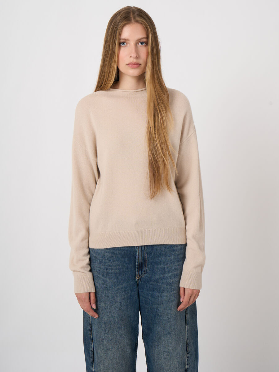 Kurzer Kaschmirpullover mit Stehkragen image number 1