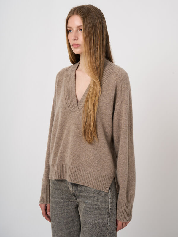 Cashmere V-Neck Sweater with Wide Ribbed Trim image number 2