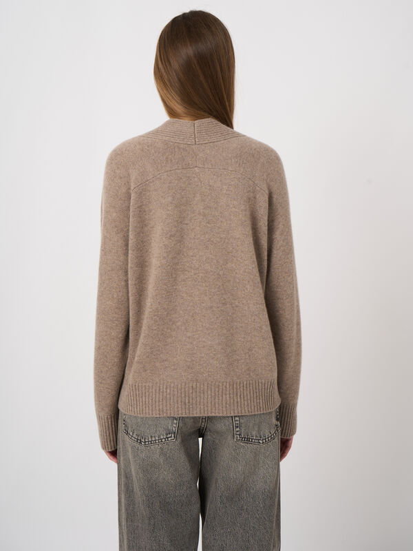 Cashmere V-Neck Sweater with Wide Ribbed Trim image number 3