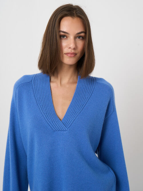 Kaschmirpullover mit V-Ausschnitt und Rippblende