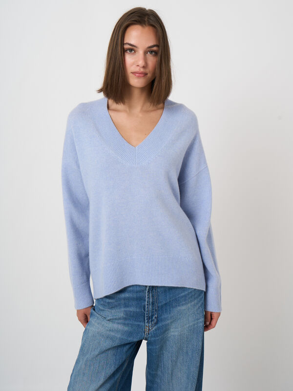 Cashmere V-Neck Sweater with Longer Back Hem image number 1