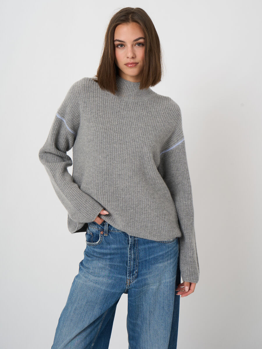 Mittelschwerer Kaschmirpullover im Rippenstrick image number 1