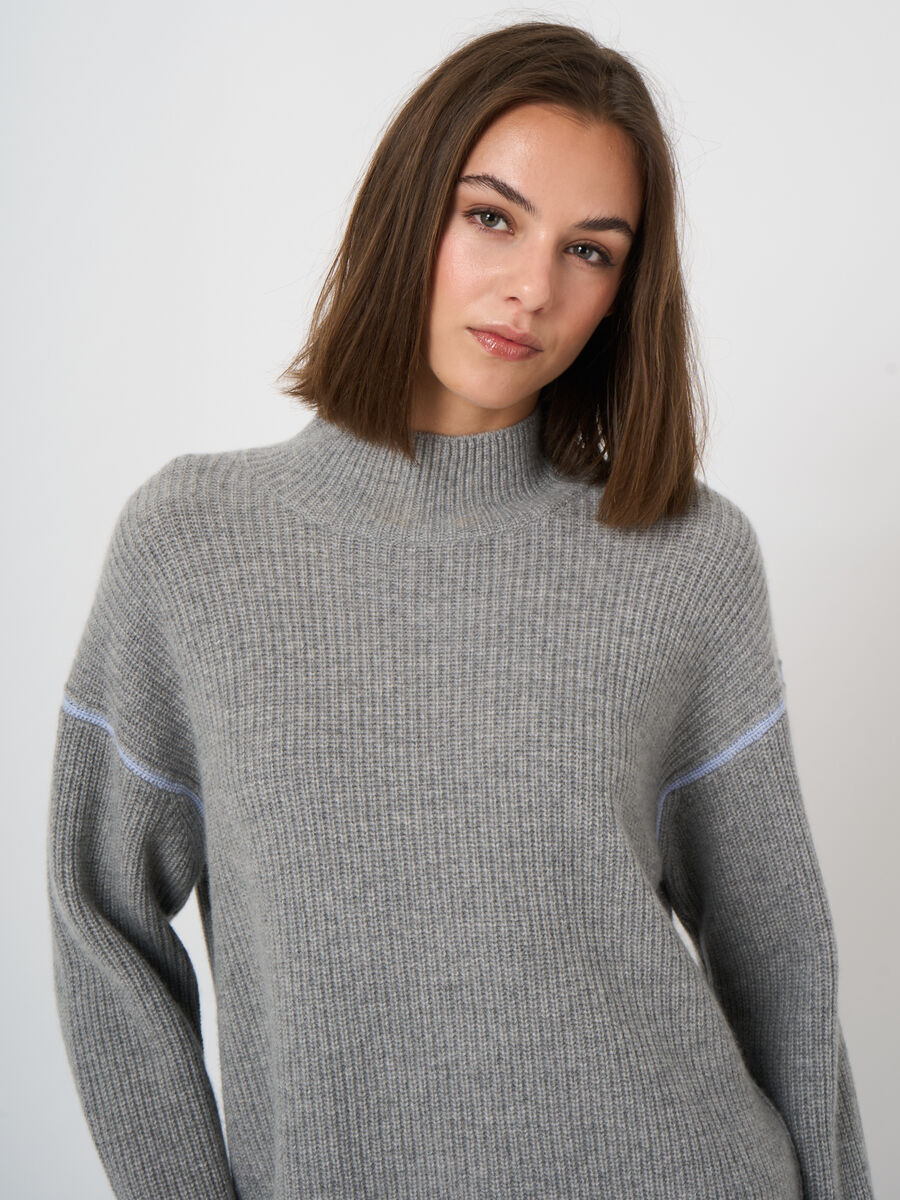Mittelschwerer Kaschmirpullover im Rippenstrick image number 2