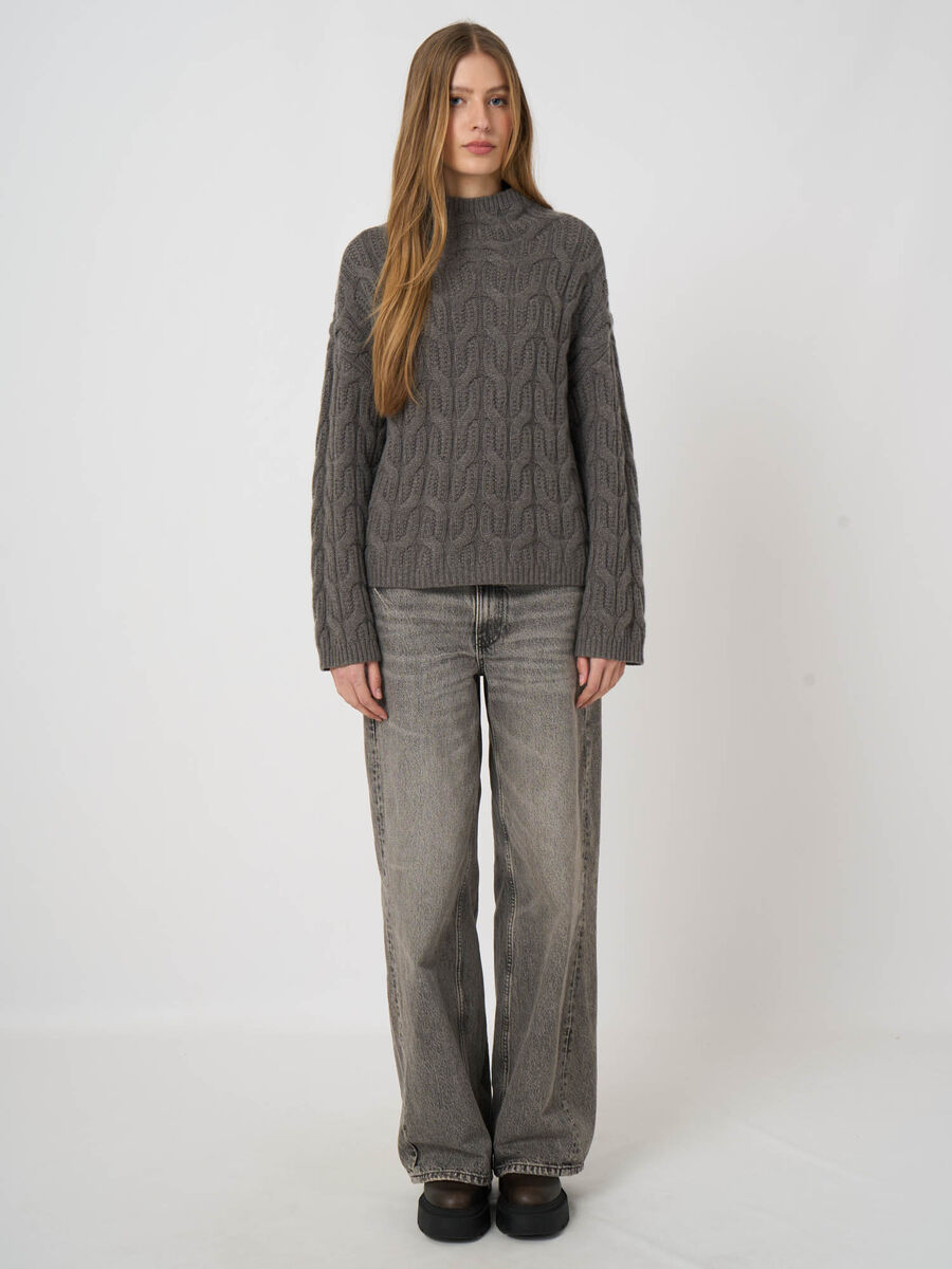 Premium-Kaschmirpullover mit Zopfmuster und Stehkragen image number 8