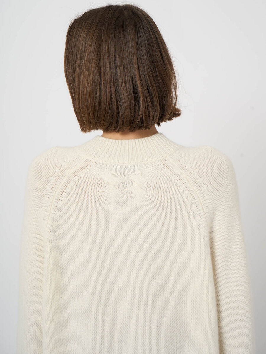 Chunky Cashmere Sweater with Asymmetric Hem image number 2