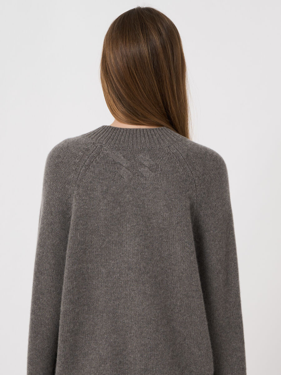 Chunky Cashmere Sweater with Asymmetric Hem image number 2