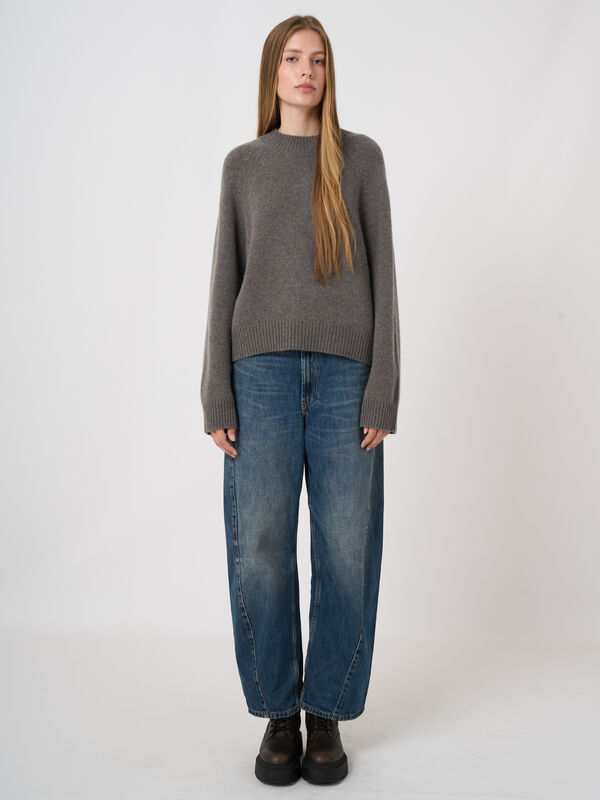 Grobstrick-Kaschmirpullover mit asymmetrischem Saum image number 4