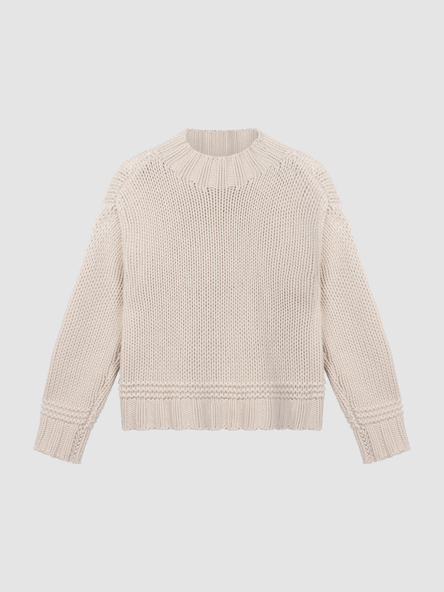 Chunky Cashmere Stand-Collar Sweater image number 2