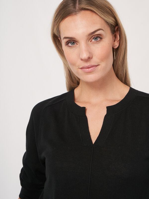 Pull à demi-manches et col fendu en mélange de soie et cachemire image number 3