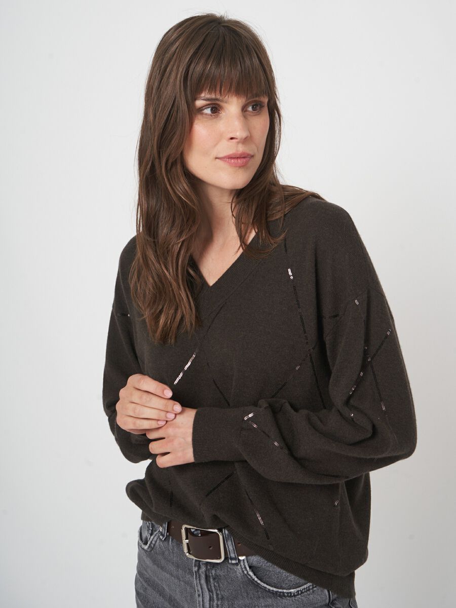 Lichtgewicht kasjmier sweater met pailletten image number 1