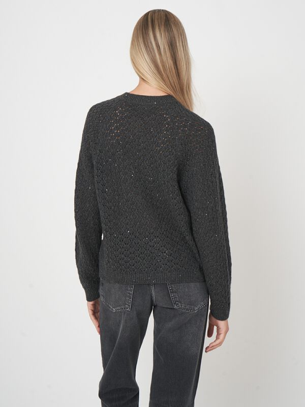 Strickpullover mit Mini-Pailletten und Pointelle-Muster image number 3