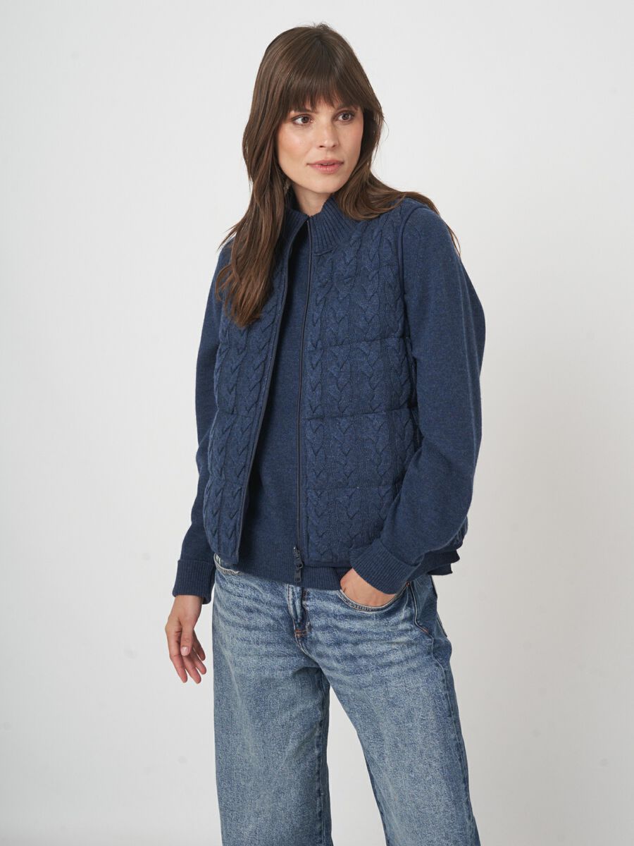 Gilet sans manches réversible en doudoune tricotée image number 2