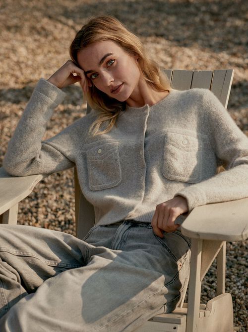 Stijlvol kasjmier vest met contrastdetails