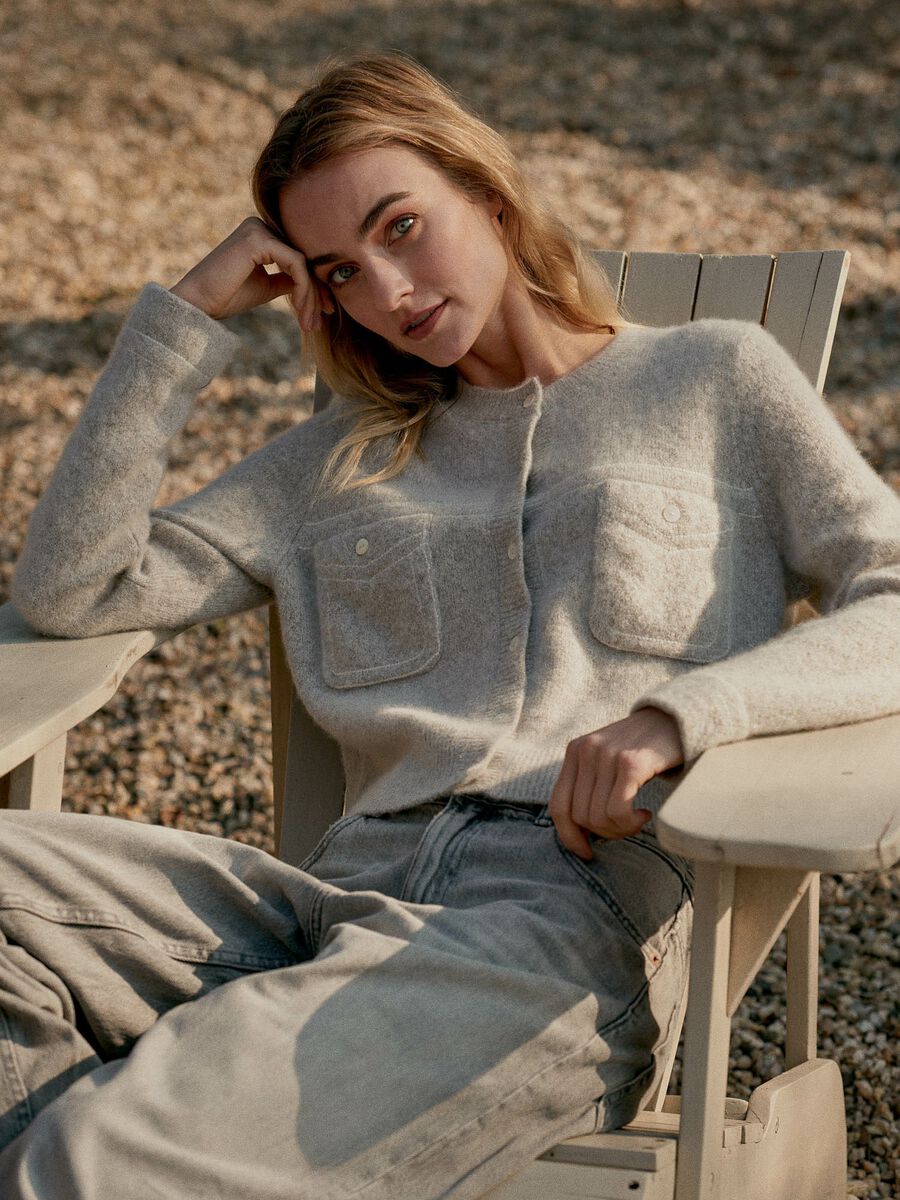 Stijlvol kasjmier vest met contrastdetails image number 1