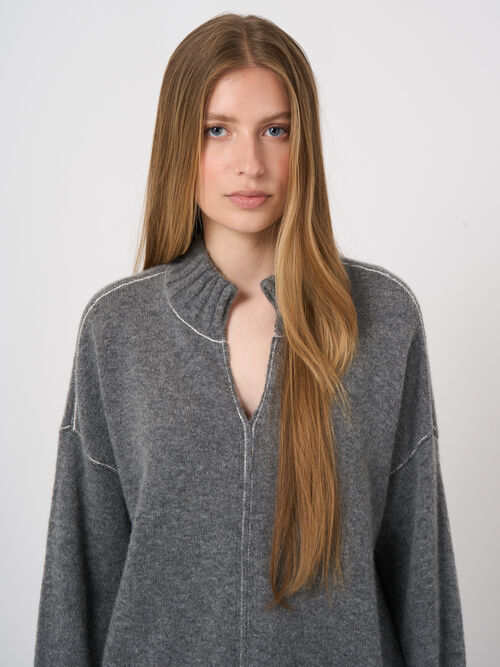 Pull en cachemire et laine &agrave; texture boucl&eacute;e