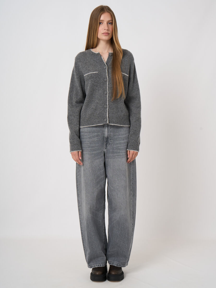 Cashmere-Wool Boucl&eacute; Cardigan with Scalloped Edges image number 3