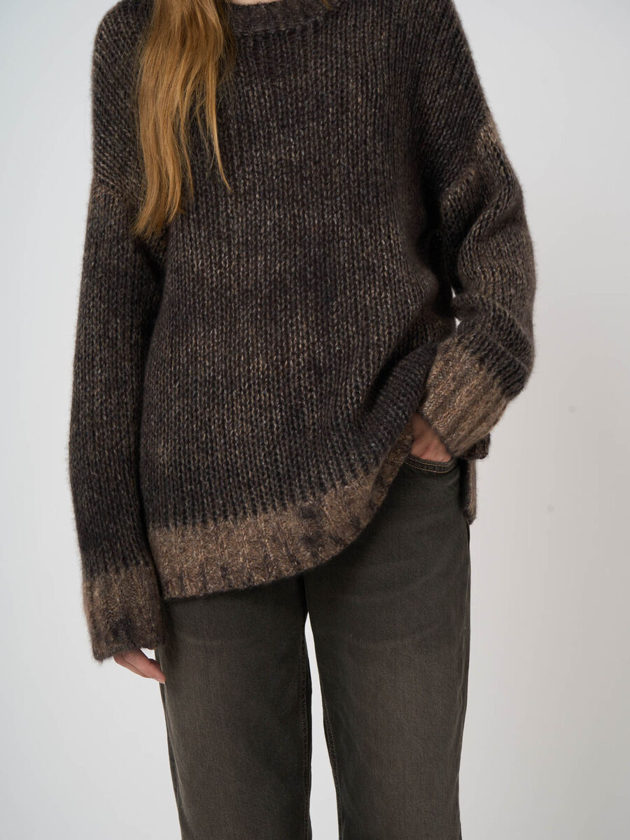 Ultra-Light Cashmere-Silk Sweater with Textured Print image number 2