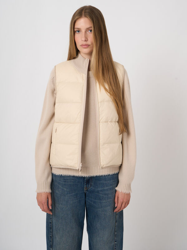 Reversible Cashmere-Wool Down Vest image number 4