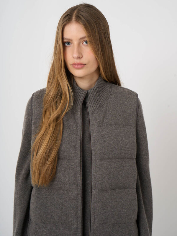 Keerbaar kasjmier-wol donsgilet image number 3
