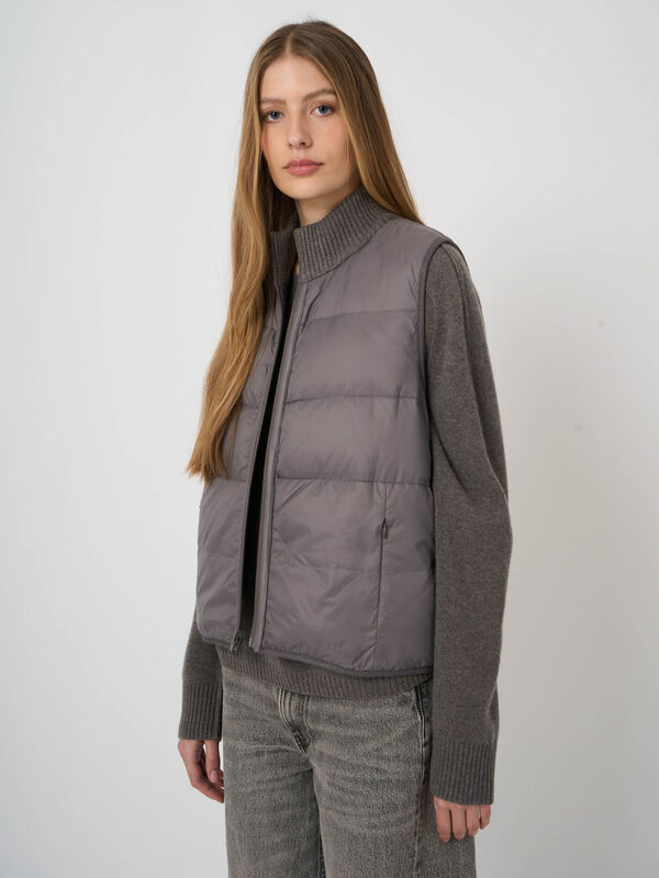Keerbaar kasjmier-wol donsgilet image number 5