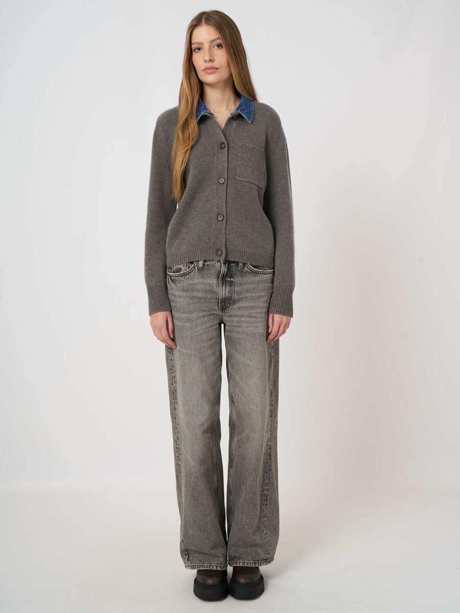 Kaschmir-Woll-Strickjacke mit Denimkragen image number 10