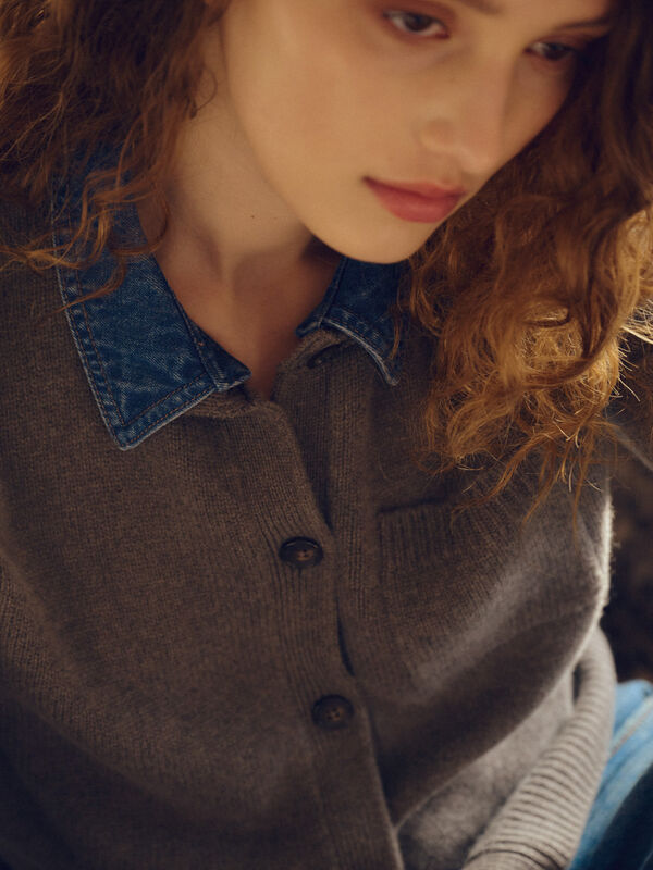 Cardigan en cachemire et laine &agrave; col denim image number 1