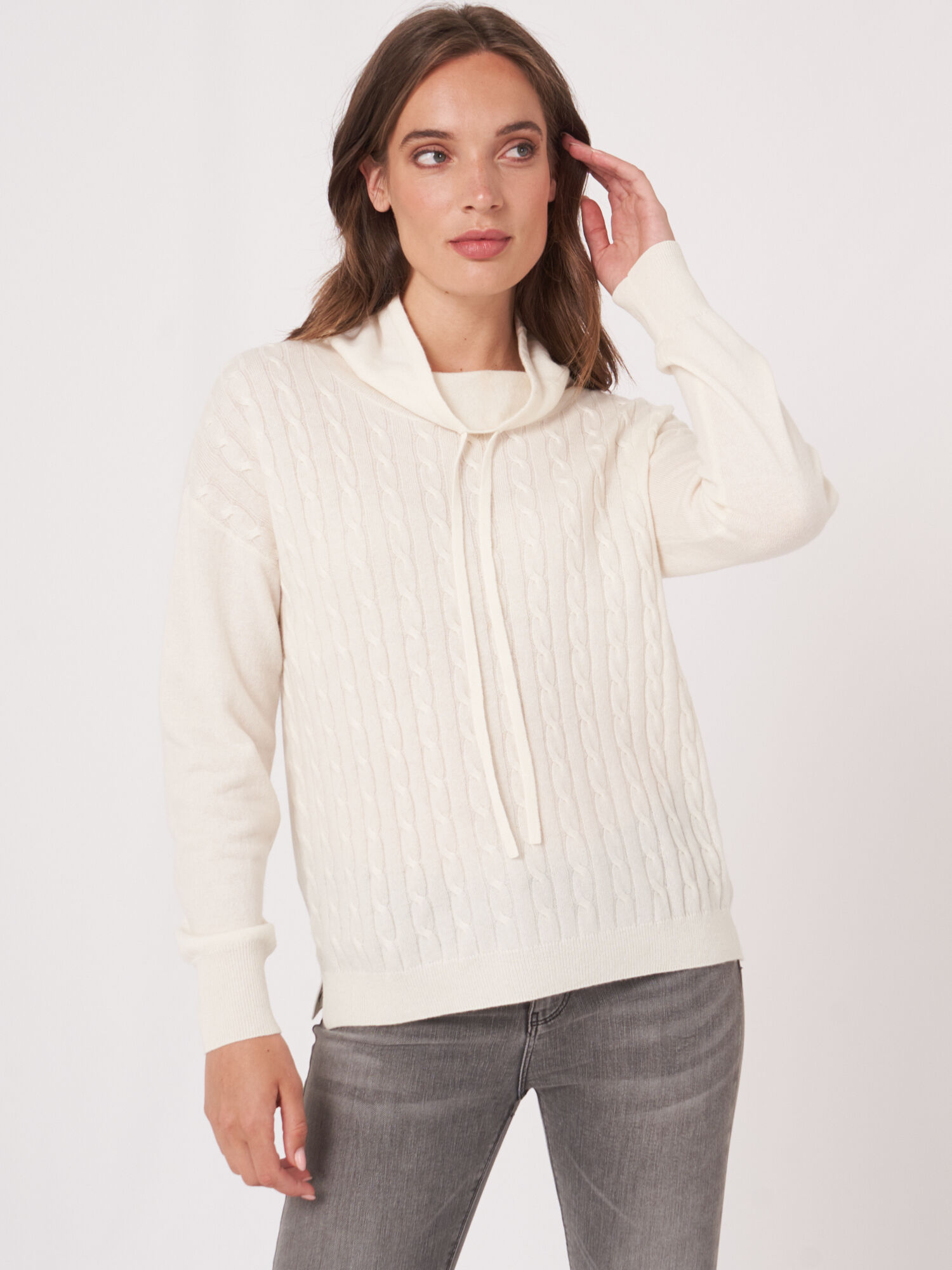 Women's Cable knit sweater with stand-up collar and drawstring