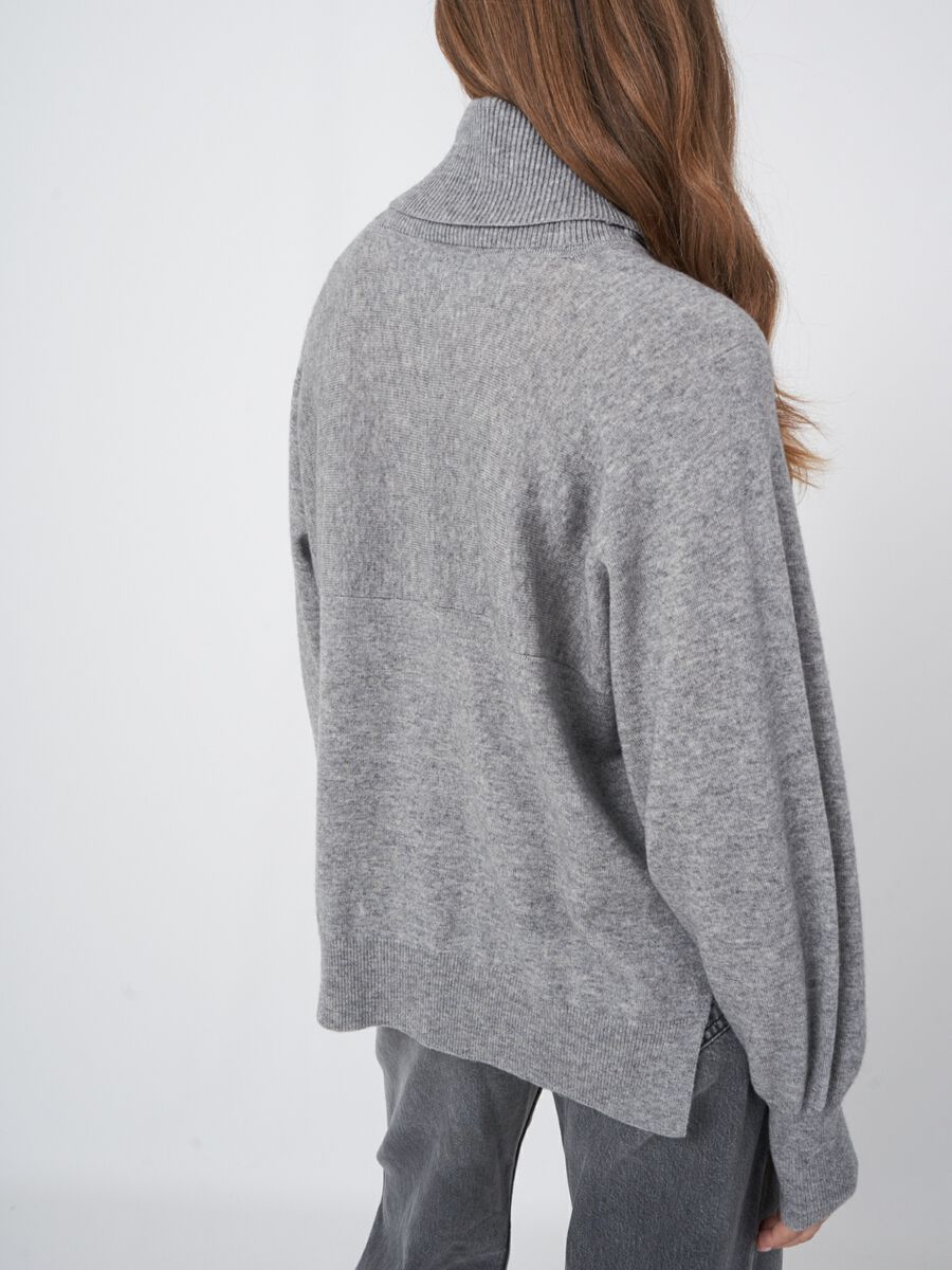 Trui met wijde geribde rolkraag en pofmouwen image number 4