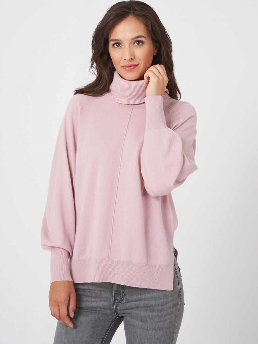 Wide turtleneck sweater with puff sleeves image number 0