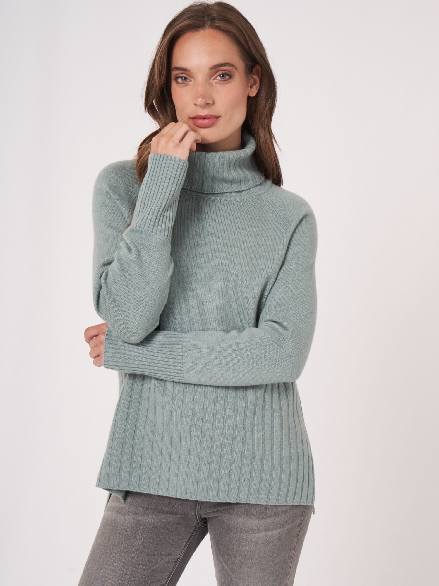 Wide ribbed turtleneck sweater
