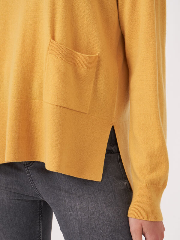 Pull en maille fine avec poche sur le devant image number 3