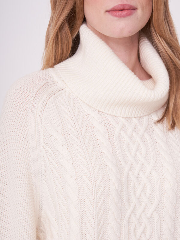 Rollkragenpullover aus Zopfstrick mit Puffärmeln image number 3