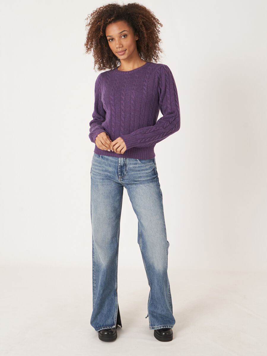 Kurzer Kaschmir-Zopfstrickpullover image number 11