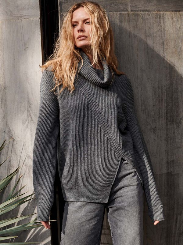 Cashmere blend turtleneck sweater with asymmetric hem image number 0