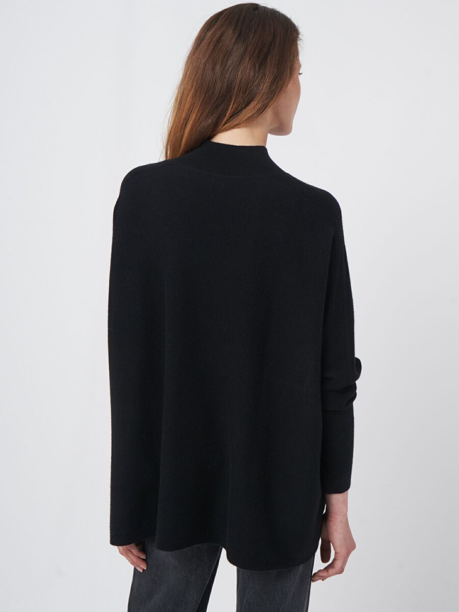 Oversized fine knit cashmere blend poncho sweater image number 3