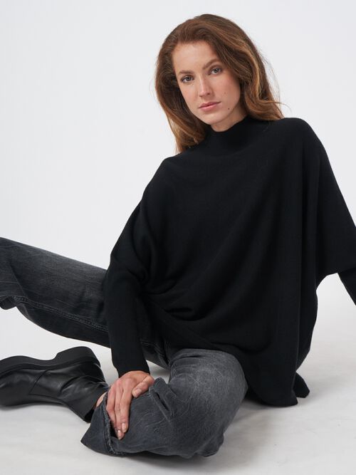 Oversized fijn gebreide poncho trui van cashmere-mix 