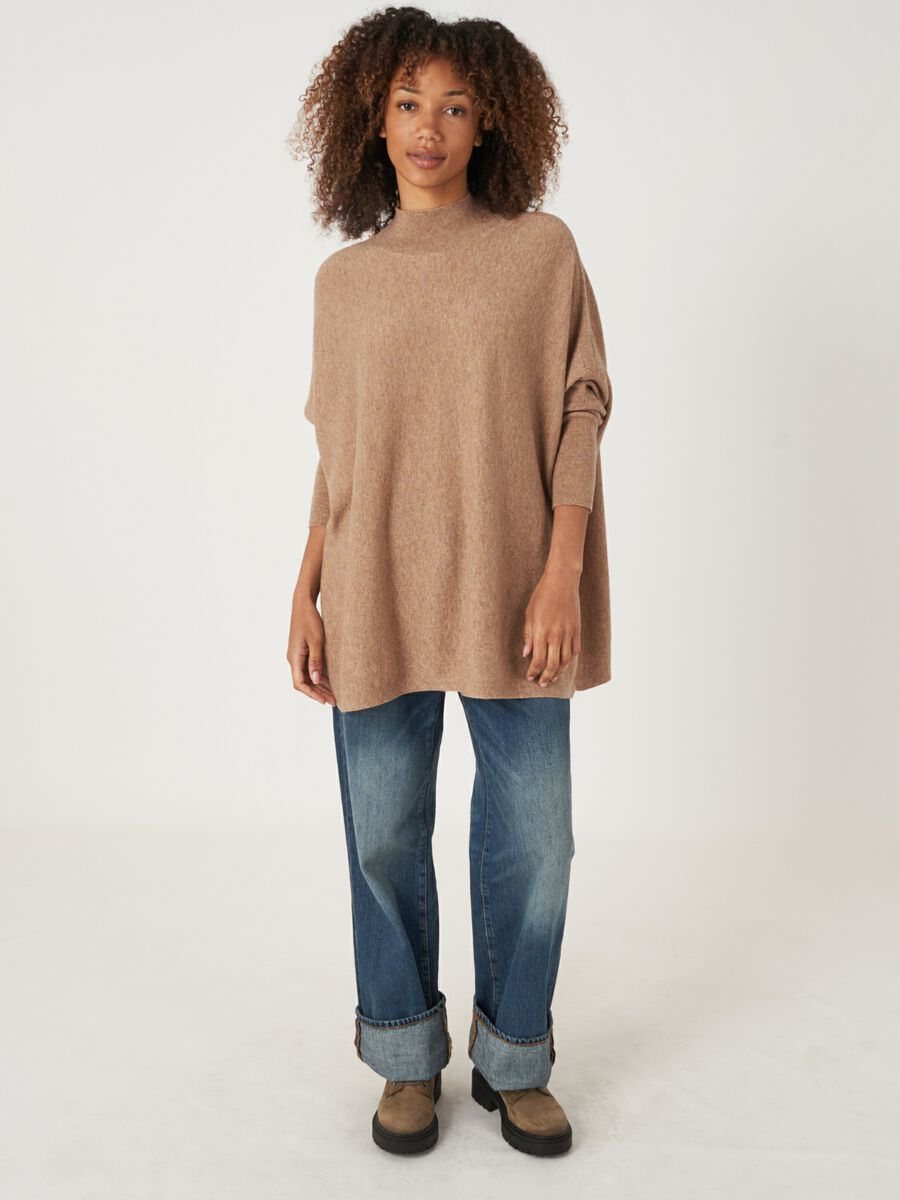 Poncho pull ample &agrave; col montan image number 4