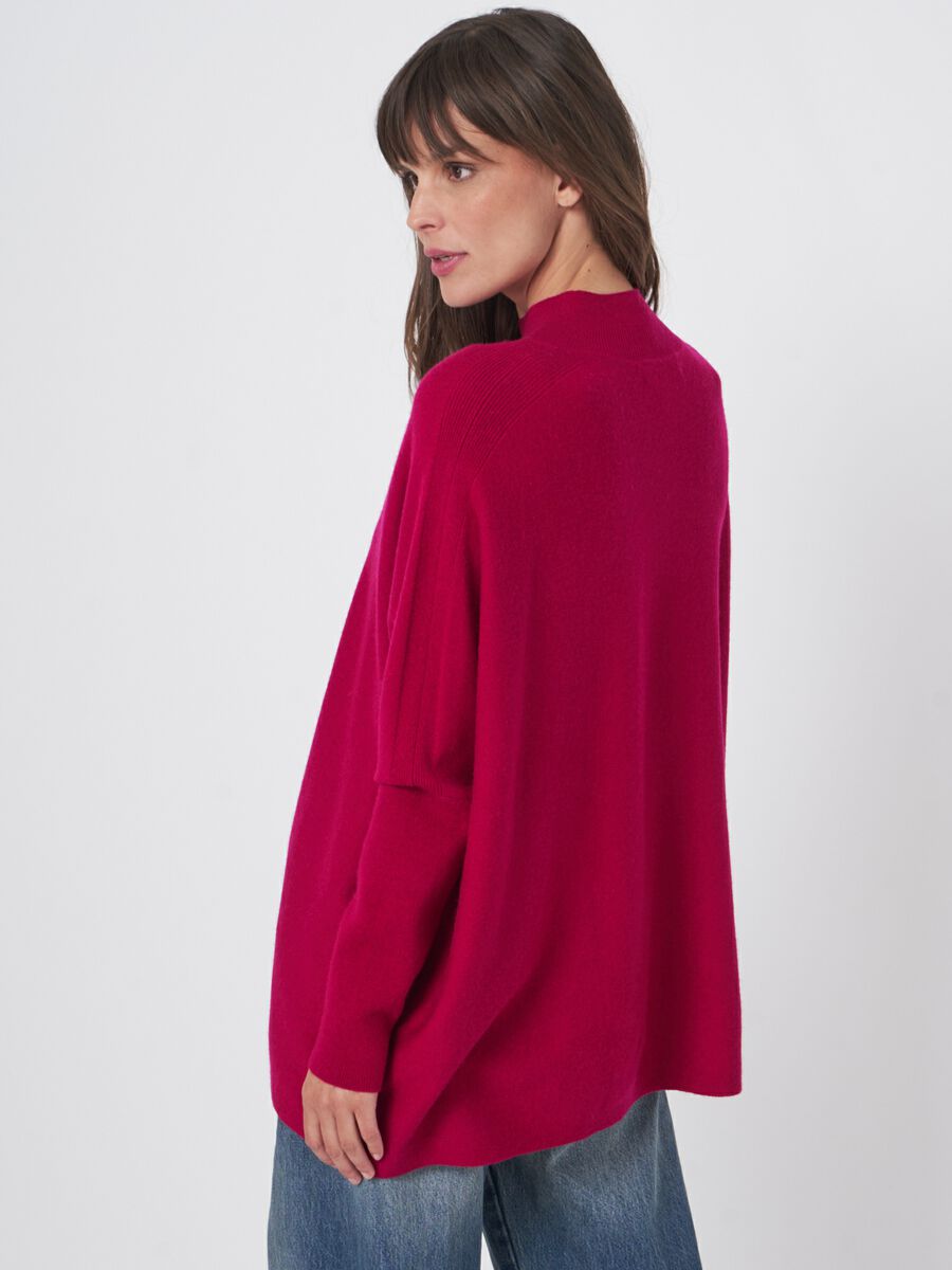 Poncho pull ample &agrave; col montan image number 2