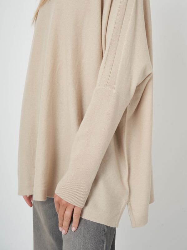 Oversized fine knit cashmere blend poncho sweater image number 2