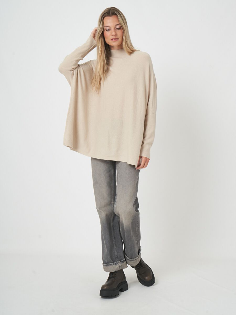 Kasjmier blend poncho sweater - lichtgewicht & stijlvol image number 4