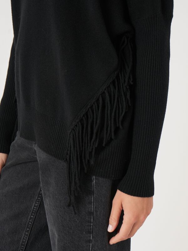 Cashmere blend sweater with fringe image number 2