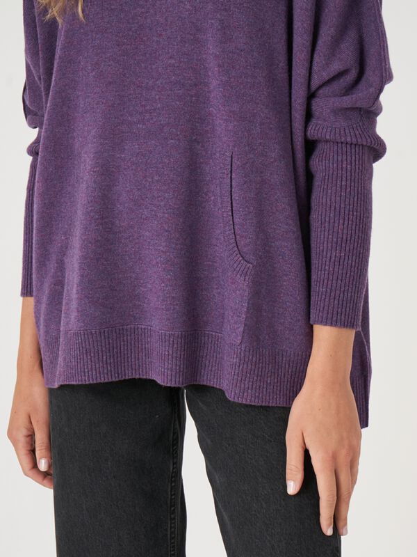 Rollkragenpullover mit Kängurutasche  aus Kaschmirmischung image number 2