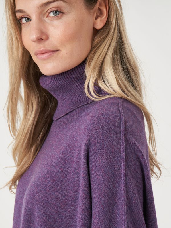 Rollkragenpullover mit Kängurutasche  aus Kaschmirmischung image number 3