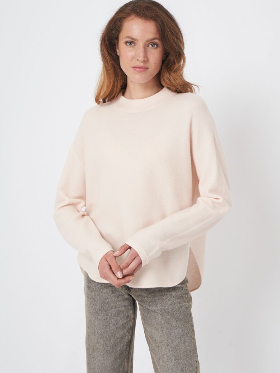 Fine textured knit sweater with round hem image number 0