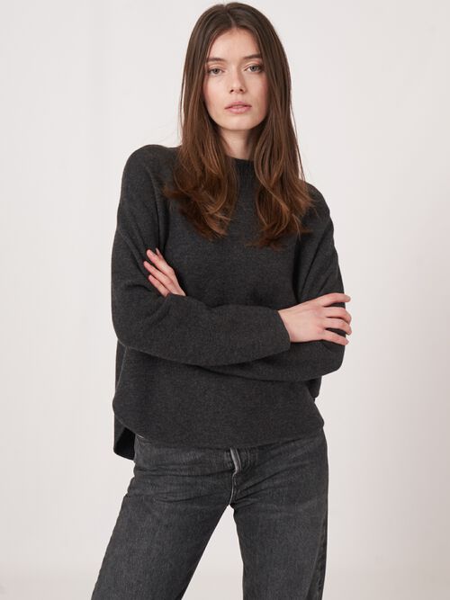 Pull à texture fine avec ourlet rond