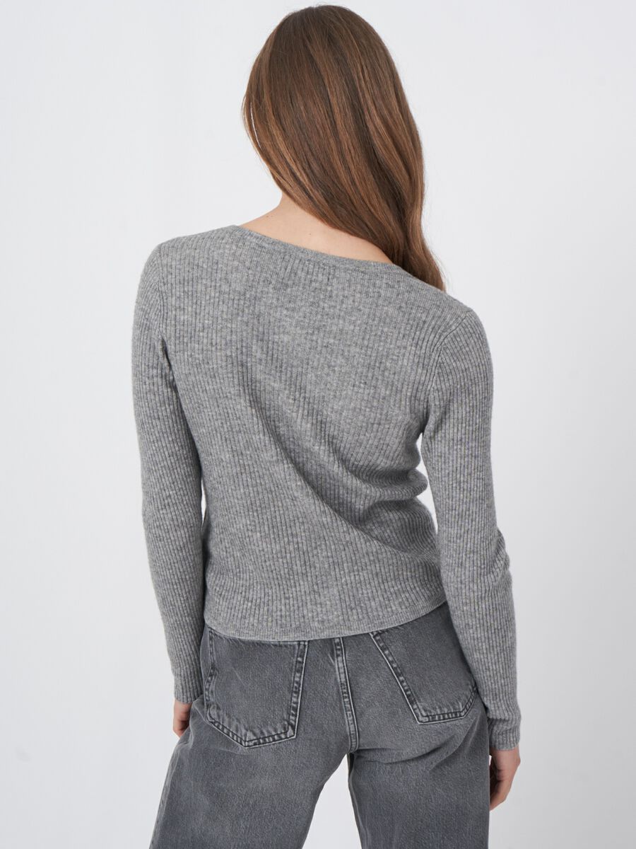 gerippter Strickjacke aus Kaschmir-Mischung image number 4