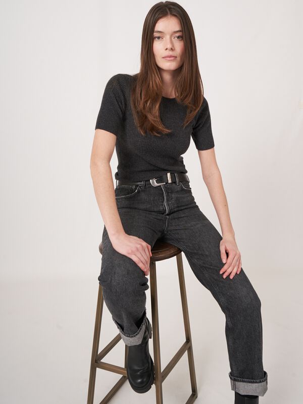 Geribde trui met korte mouwen van cashmere melange image number 1