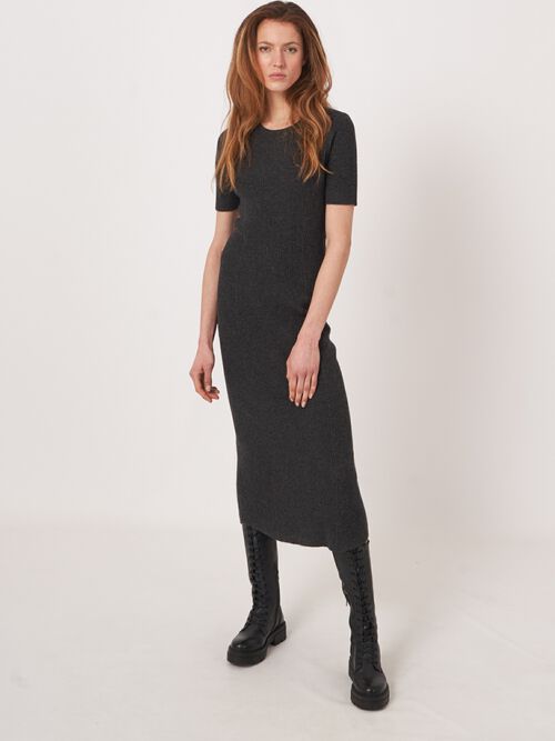 Truijurk met korte mouwen van geribd breisel